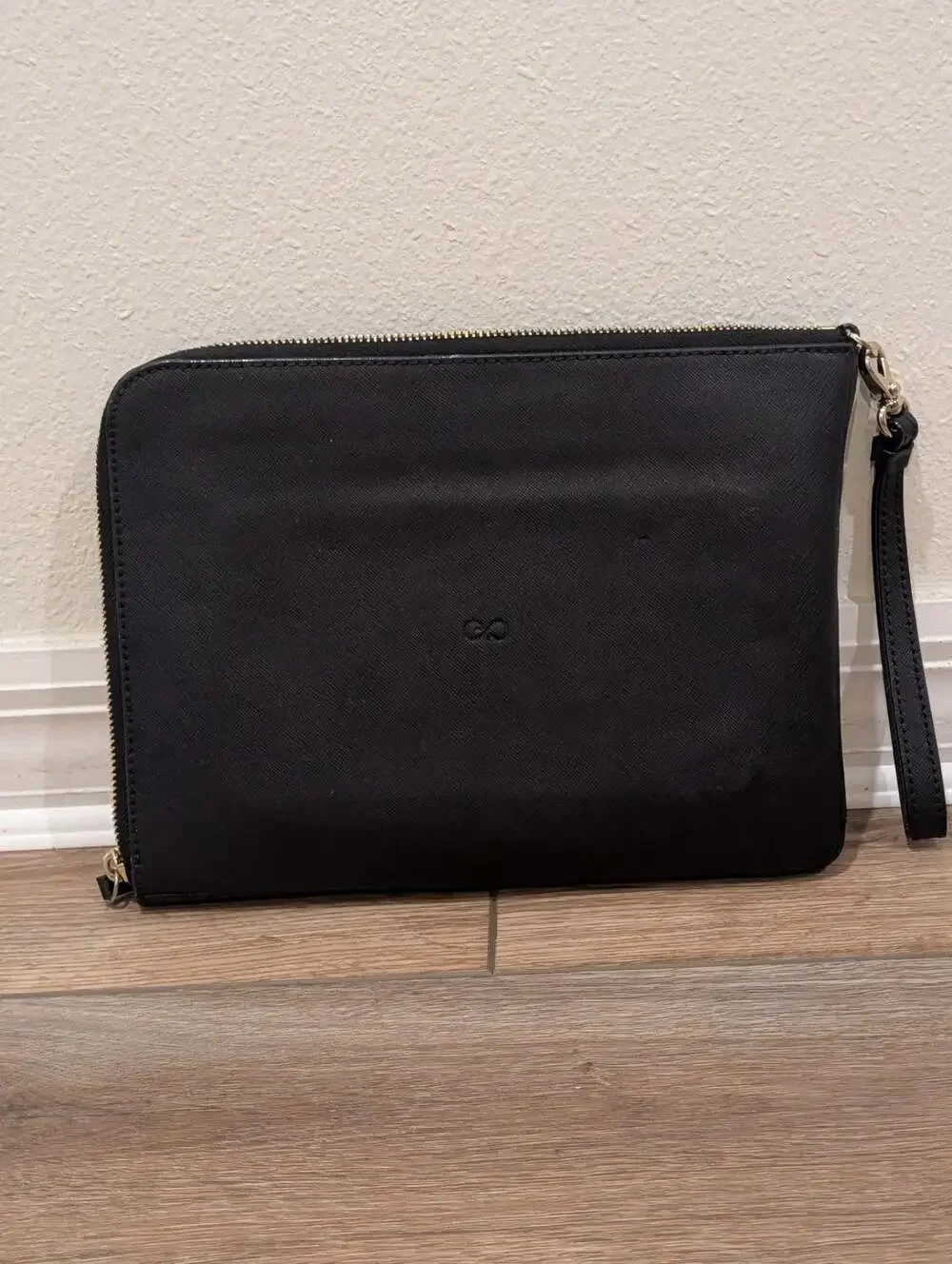 Kate Spade x Everpurse Just Charge It Black Saffiano Leather Phone Charging Wris